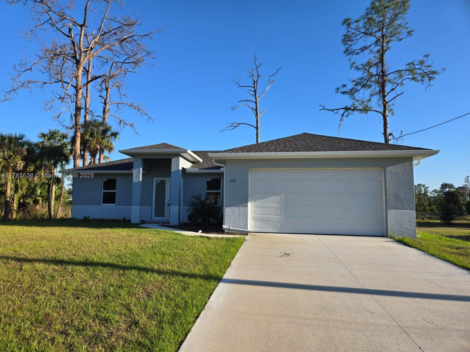 Picture of 497 Lenox Ave S, Lehigh Acres, FL 33974