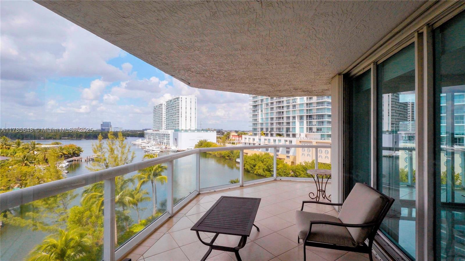Picture of 16500 Collins Ave # 656, Sunny Isles Beach, FL 33160