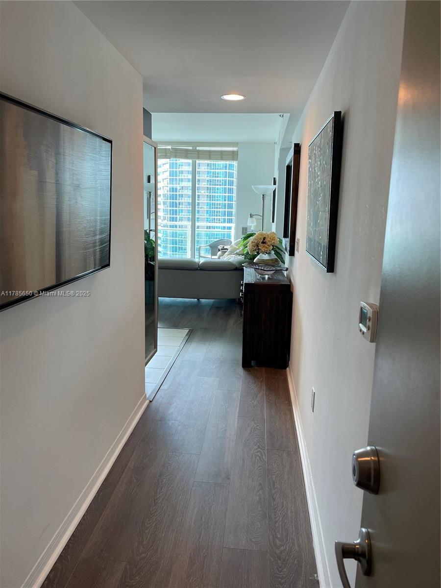 Picture of 950 Brickell Bay Dr # 2907, Miami, FL 33131