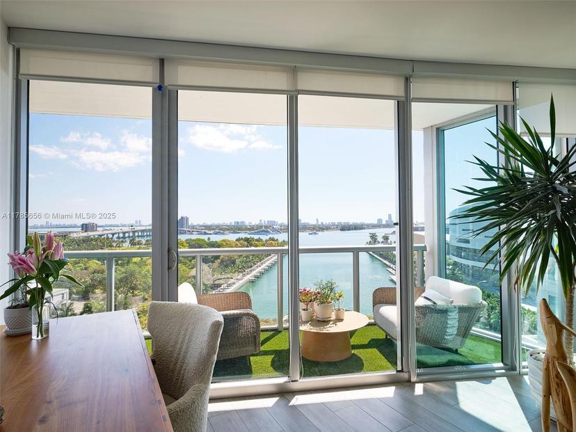 Picture of 888 Biscayne Blvd # 1009, Miami FL 33132