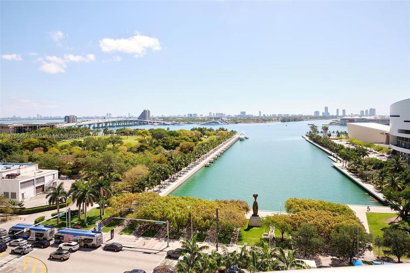 Picture of 888 Biscayne Blvd # 1009, Miami FL 33132