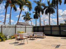 Picture of 9701 SW 1St St, Miami, FL 33174