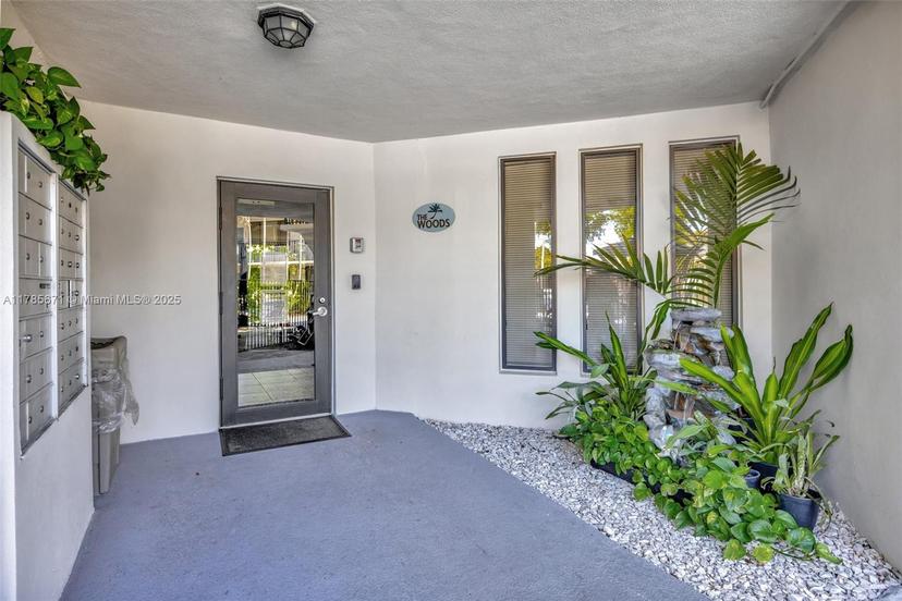 Picture of 1901 N Andrews Ave # 101, Wilton Manors FL 33311