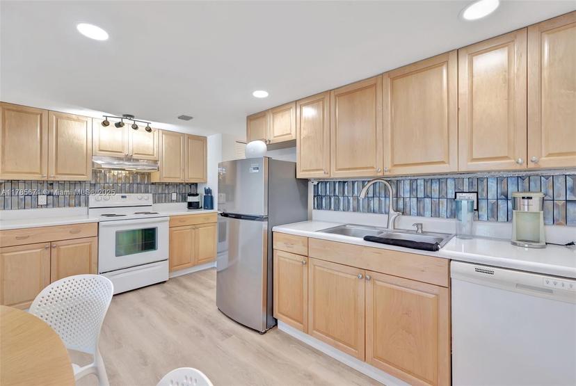 Picture of 1901 N Andrews Ave # 101, Wilton Manors FL 33311