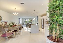 Picture of 10550 NW 63Rd Ter, Doral, FL 33178
