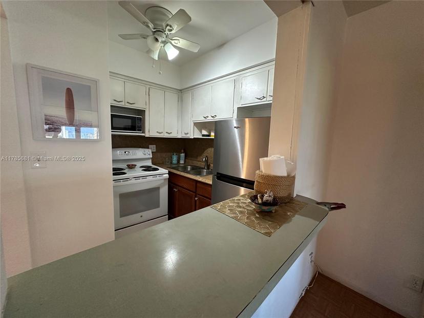 Picture of 801 Atlantic Shores Blvd # 116, Hallandale Beach FL 33009