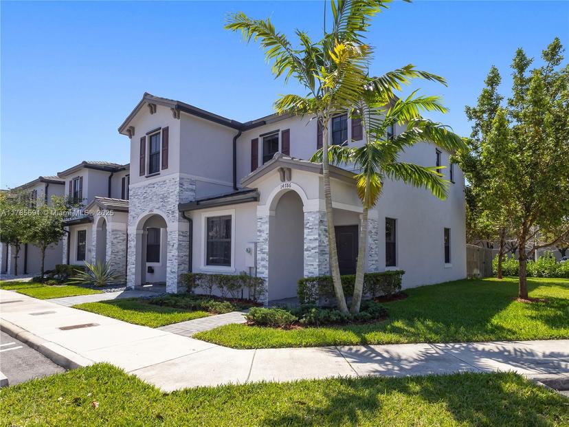 Picture of 14786 SW 181St Ter, Miami FL 33187