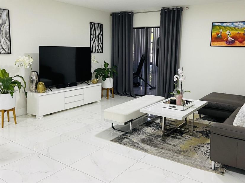 Picture of 771 NE 199Th St # 106, Miami FL 33179