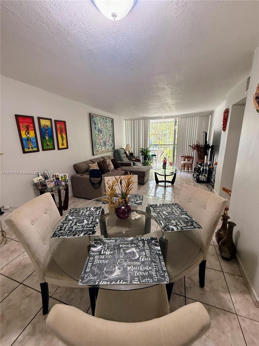 Picture of 210 Fontainebleau Blvd # 210, Miami FL 33172