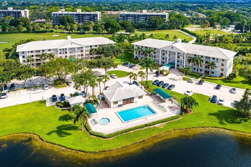 Picture of 6085 Balboa Cir # 403, Boca Raton FL 33433