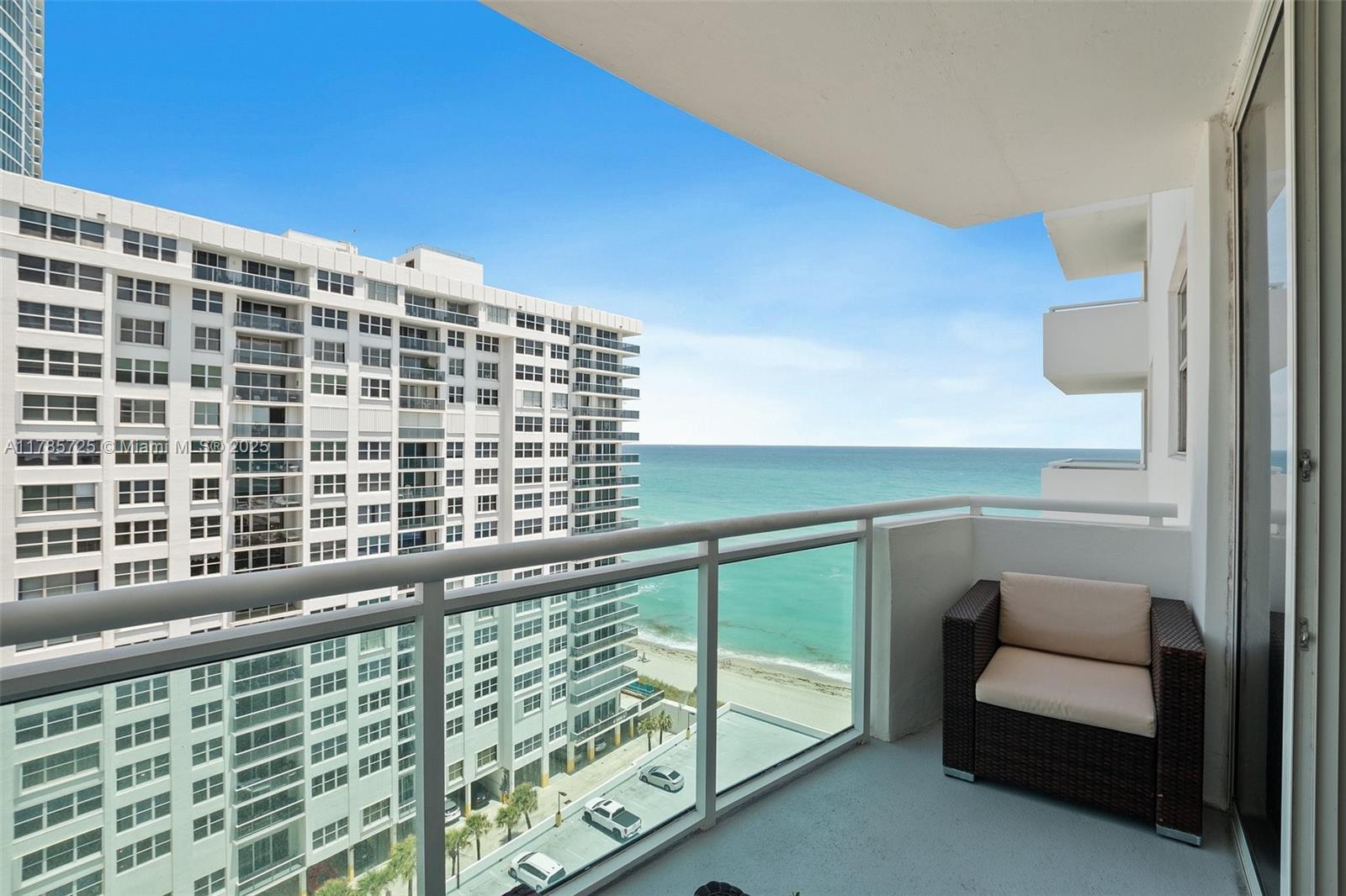 Picture of 3001 S Ocean Dr # 1407, Hollywood, FL 33019