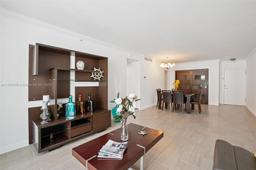Picture of 3001 S Ocean Dr # 1407, Hollywood, FL 33019