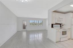 Picture of 3023 Cambridge B # 3023, Deerfield Beach, FL 33442
