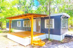 Picture of 120 E Hicks St, Palatka, FL 32177
