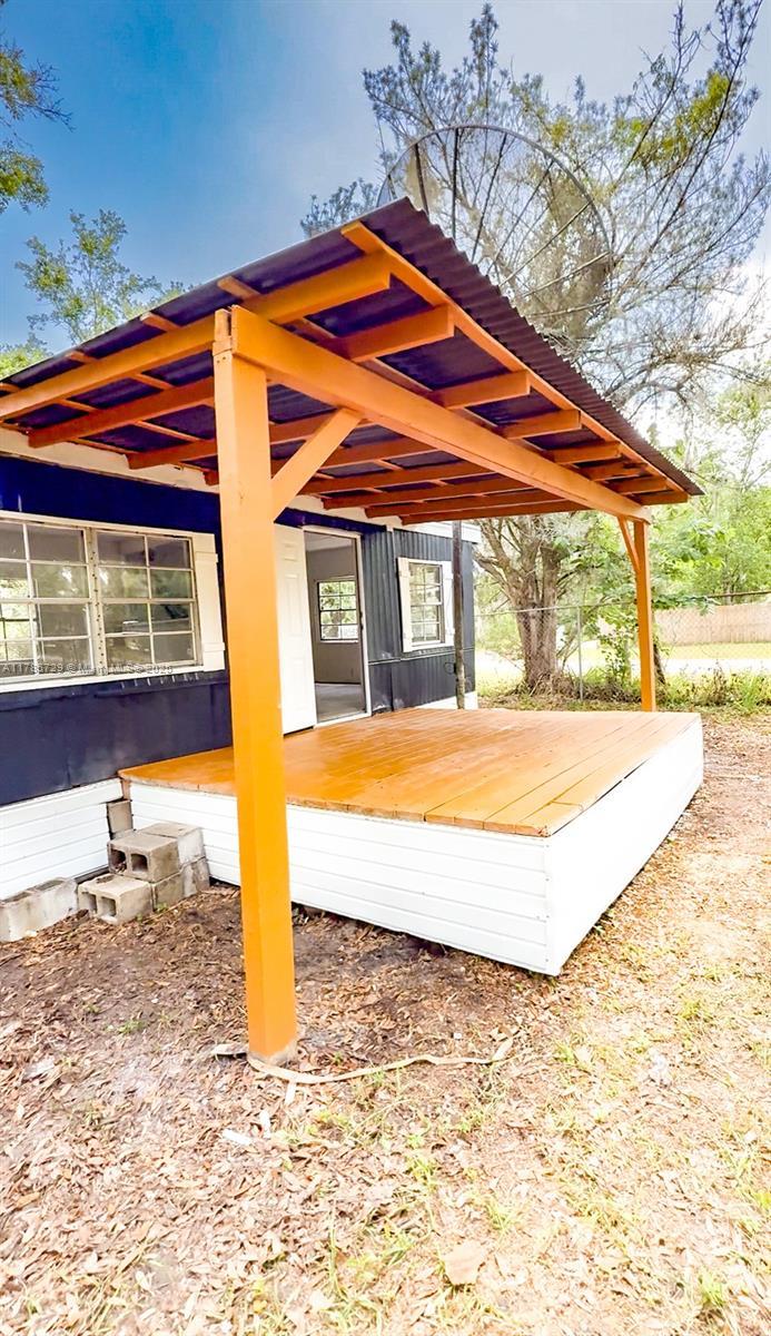 Picture of 120 E Hicks St, Palatka FL 32177