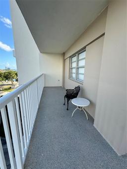 Picture of 300 Bayview Dr # 315, Sunny Isles Beach, FL 33160