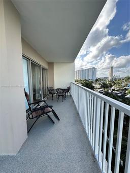 Picture of 300 Bayview Dr # 315, Sunny Isles Beach, FL 33160