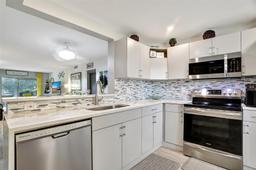 Picture of 2201 Lucaya Bnd # K3, Coconut Creek, FL 33066