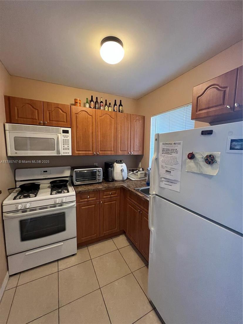 Picture of 14500 SW 88Th Ave # 245, Palmetto Bay FL 33176