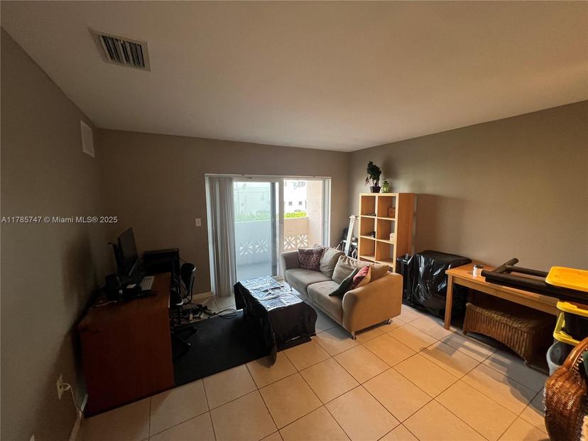 Picture of 14500 SW 88Th Ave # 245, Palmetto Bay FL 33176