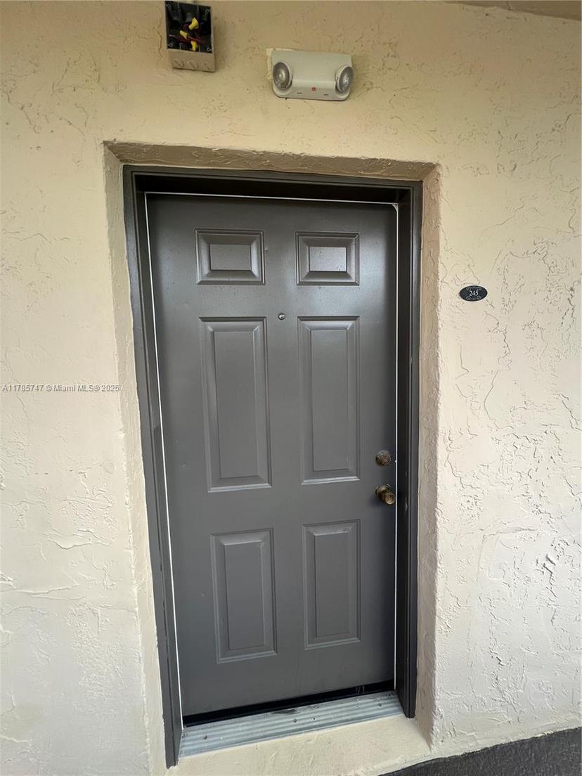 Picture of 14500 SW 88Th Ave # 245, Palmetto Bay FL 33176