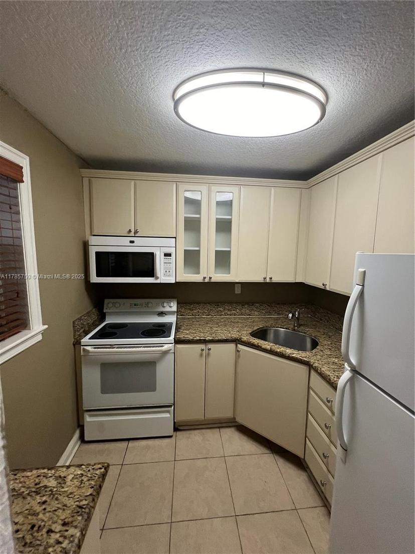 Picture of 17255 SW 95Th Ave # 455, Palmetto Bay FL 33157
