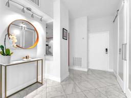 Picture of 800 West Ave, Miami Beach, FL 33139