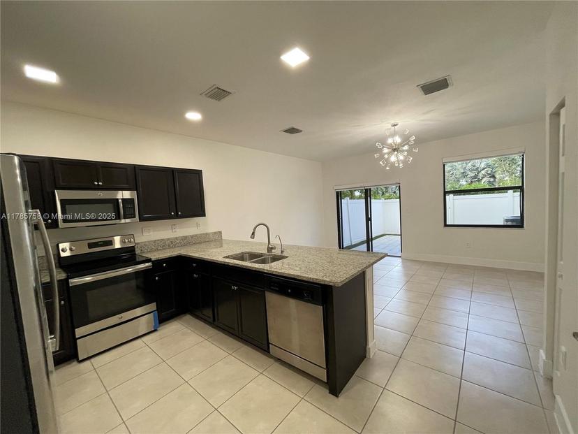 Picture of 9231 W 32Nd Ln, Hialeah FL 33018