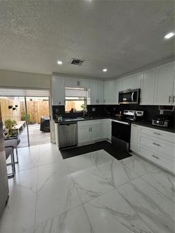 Picture of 6435 SW 130Th Ave # 302, Miami, FL 33183
