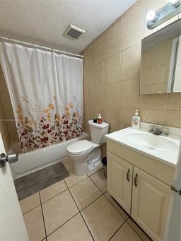 Picture of 19805 SW 114Th Ave # 315, Miami, FL 33157
