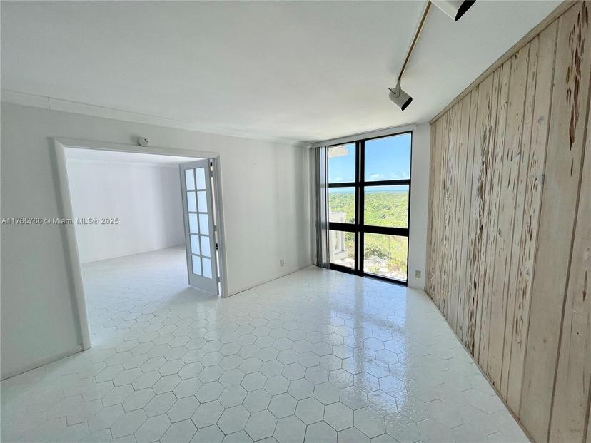 Picture of 1111 Crandon Blvd # B804, Key Biscayne FL 33149