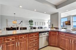 Picture of 1000 Parkview Dr # 1024, Hallandale Beach, FL 33009