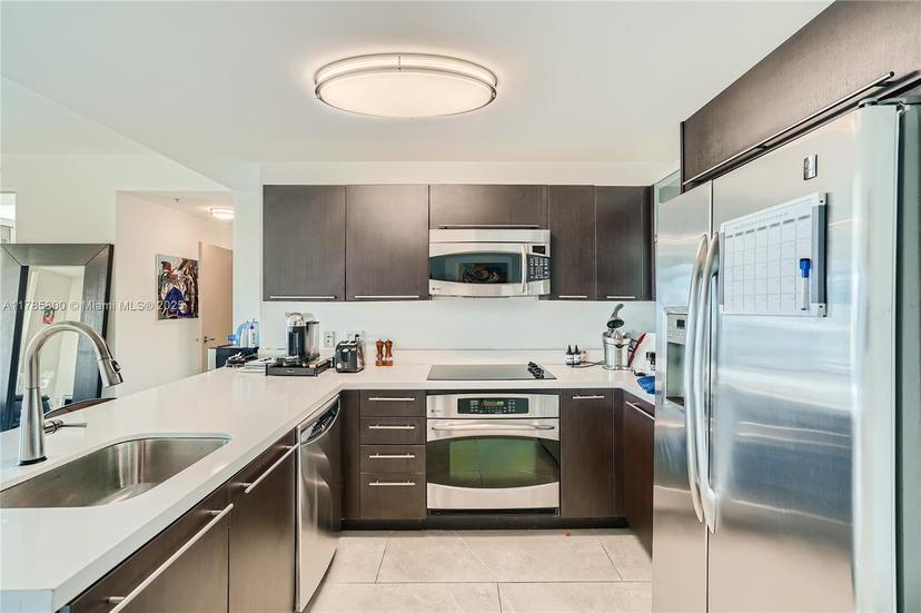 Picture of 90 SW 3Rd St # 4301, Miami FL 33130