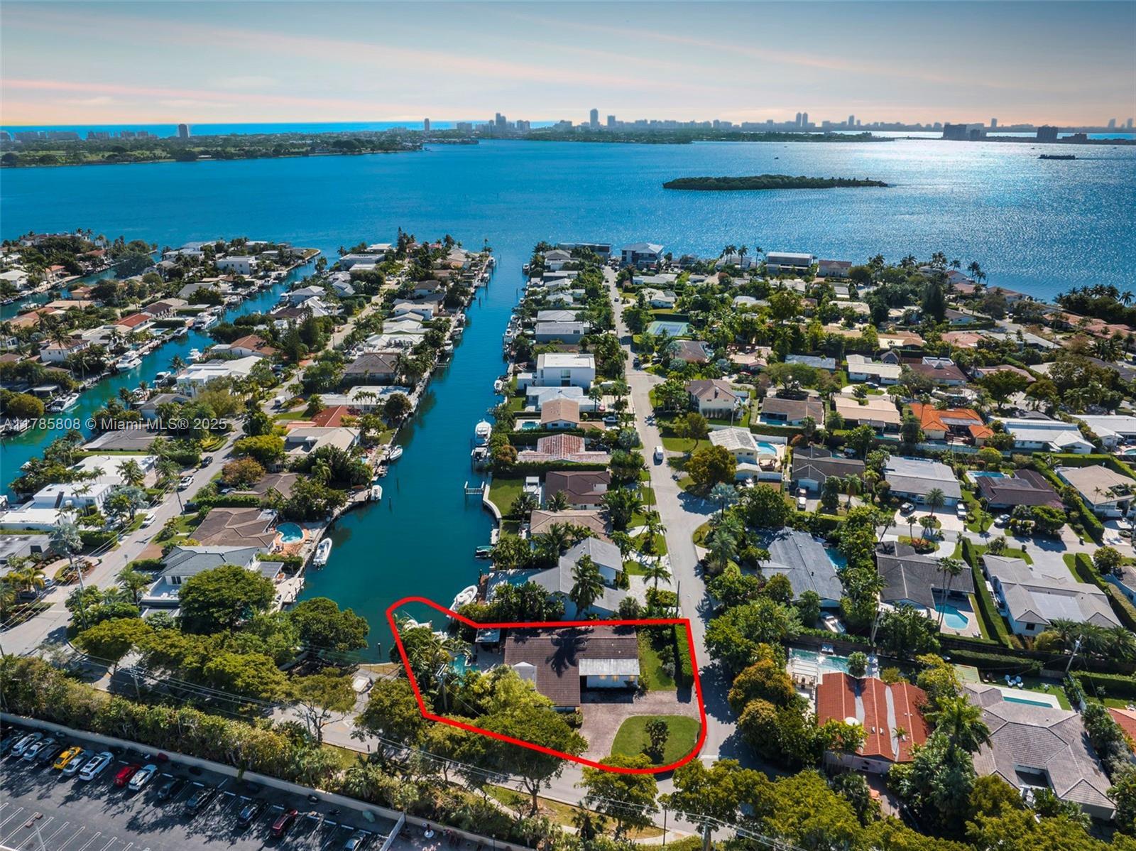 Picture of 1805 NE 117Th Rd, North Miami, FL 33181