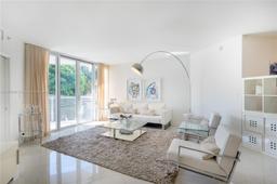 Picture of 2155 Washington Ct # 207, Miami Beach, FL 33139