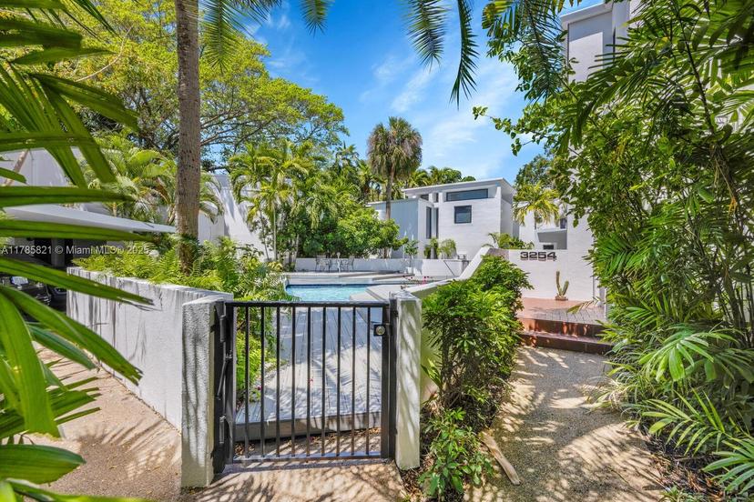 Picture of 3256 Virginia St, Miami FL 33133