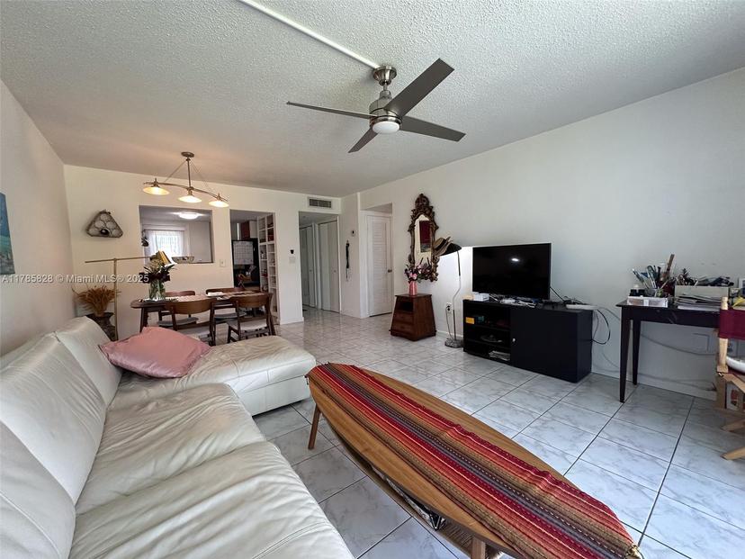 Picture of 2929 Point East Dr # A101, Aventura FL 33160