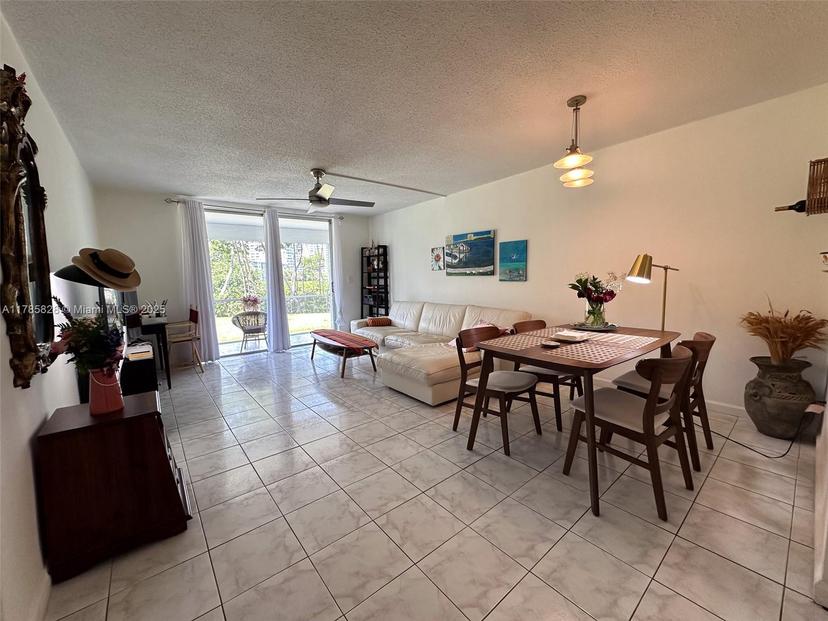 Picture of 2929 Point East Dr # A101, Aventura FL 33160