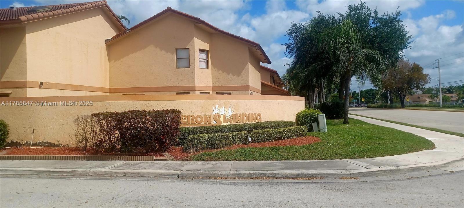 Picture of 11282 SW 9Th Ct, Pembroke Pines, FL 33025