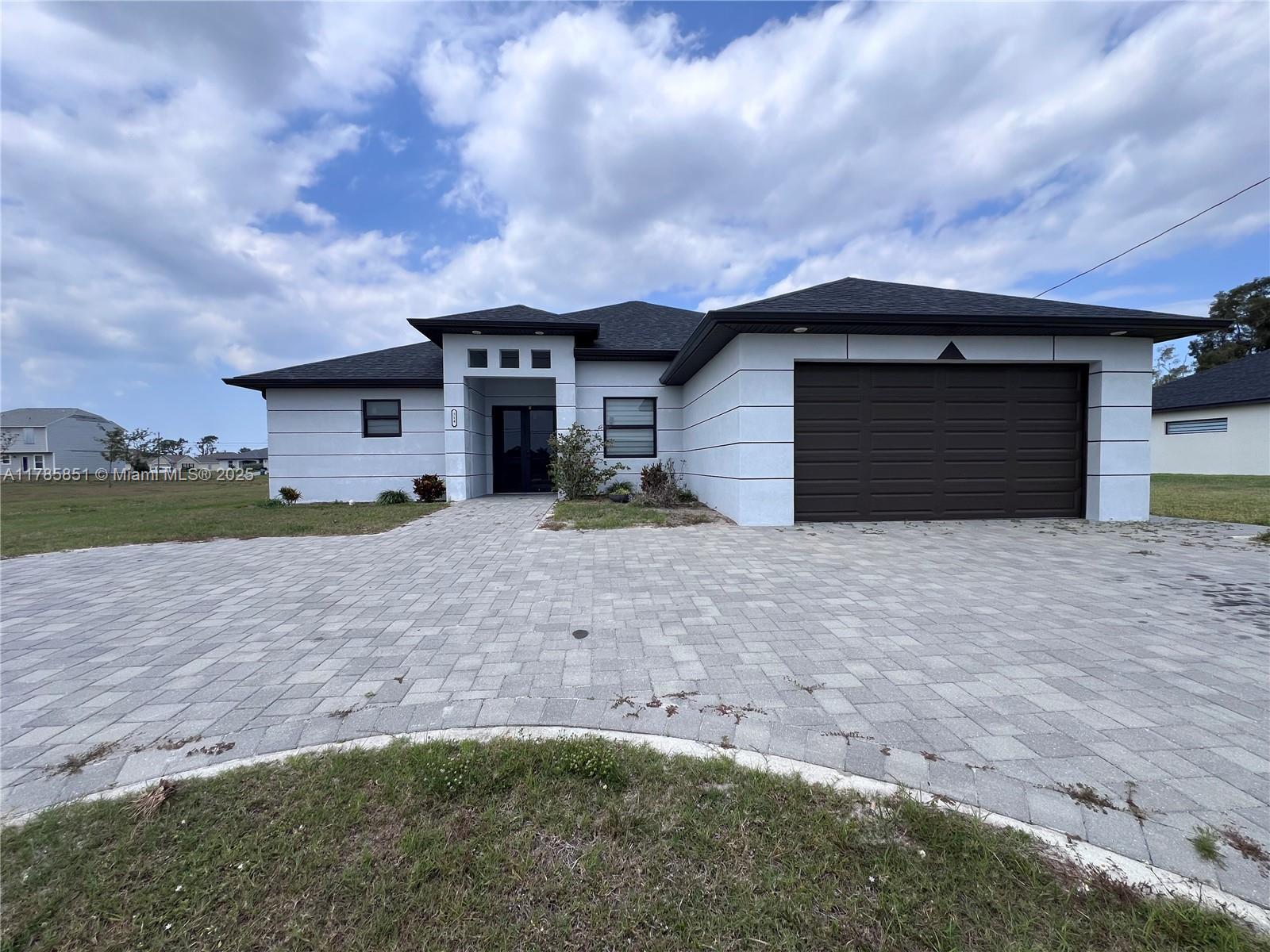 Picture of 314 Chiquita Blvd N, Cape Coral, FL 33993
