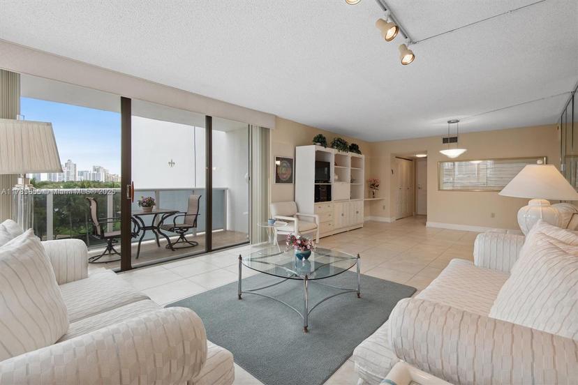 Picture of 3625 N Country Club Dr # 603, Aventura FL 33180