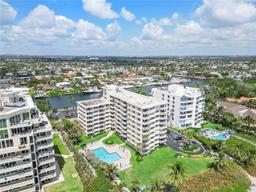 Picture of 1069 Hillsboro Mile # 308, Hillsboro Beach, FL 33062