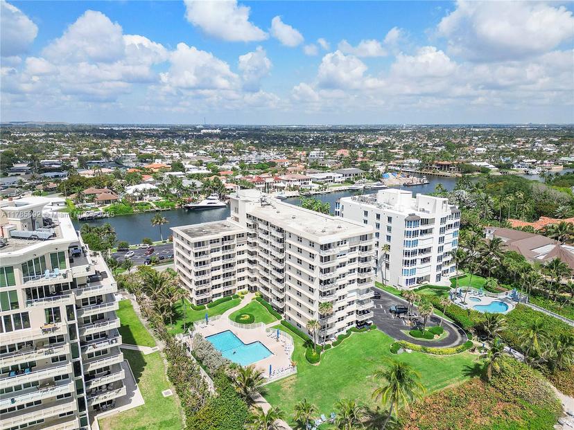 Picture of 1069 Hillsboro Mile # 308, Hillsboro Beach FL 33062