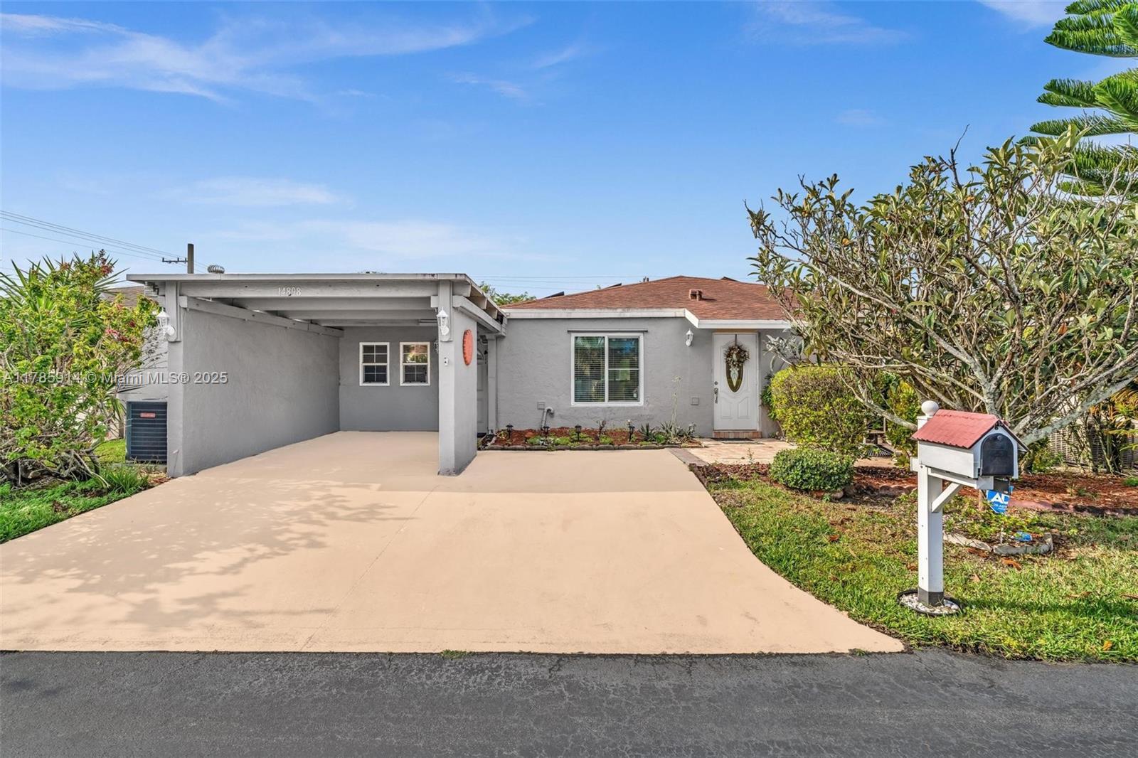 Picture of 14898 Wildflower Ln # 0, Delray Beach, FL 33446