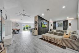Picture of 13460 NW 6Th Dr, Plantation, FL 33325