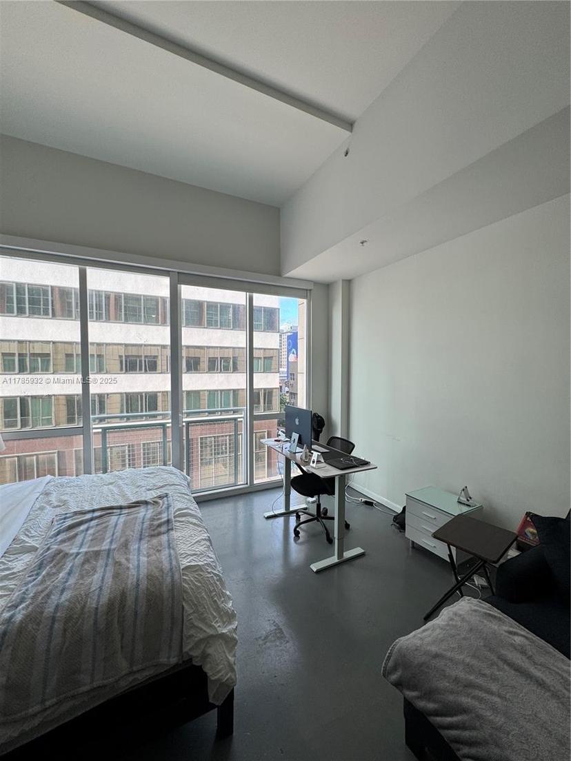Picture of 253 NE 2Nd St # 324, Miami FL 33132
