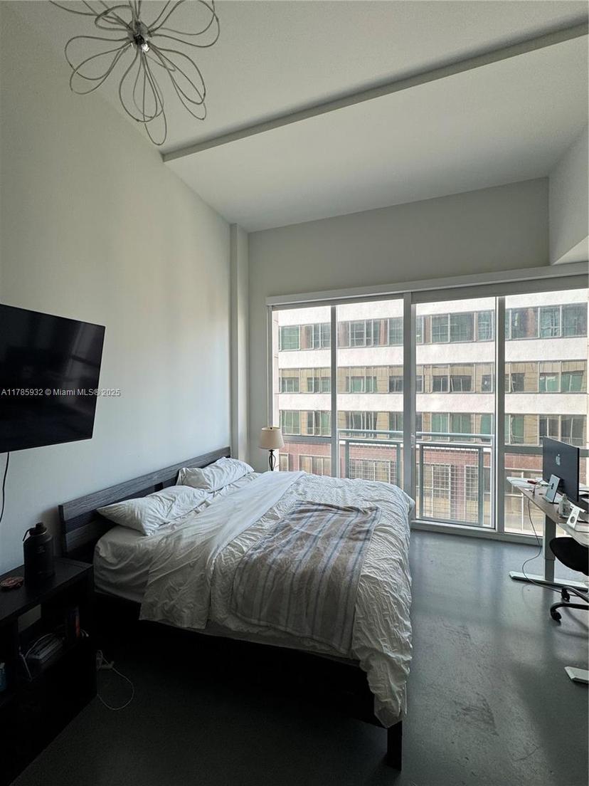 Picture of 253 NE 2Nd St # 324, Miami FL 33132