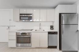 Picture of 2602 E Hallandale Beach Blvd # R1907, Hallandale Beach, FL 33009