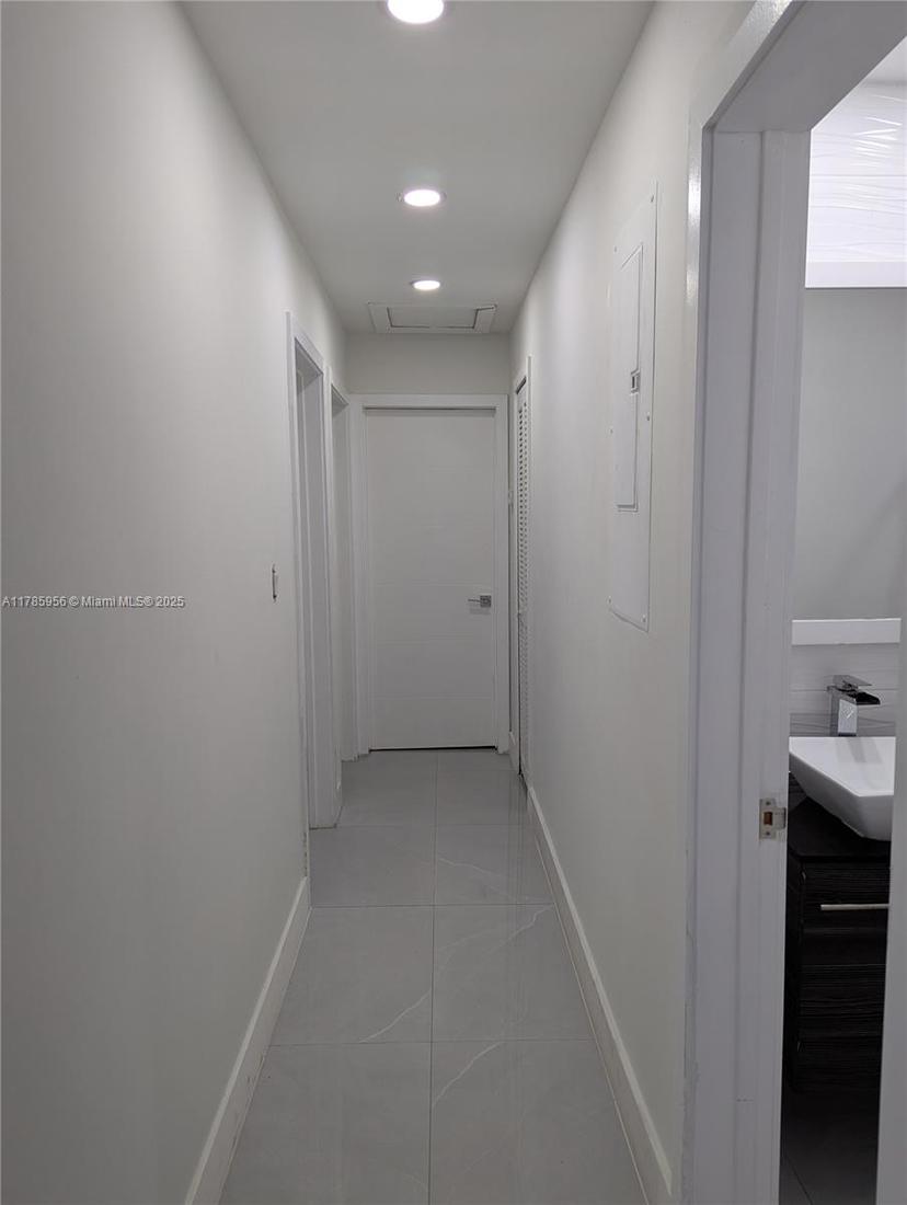 Picture of 320 W 13Th St, Hialeah FL 33010
