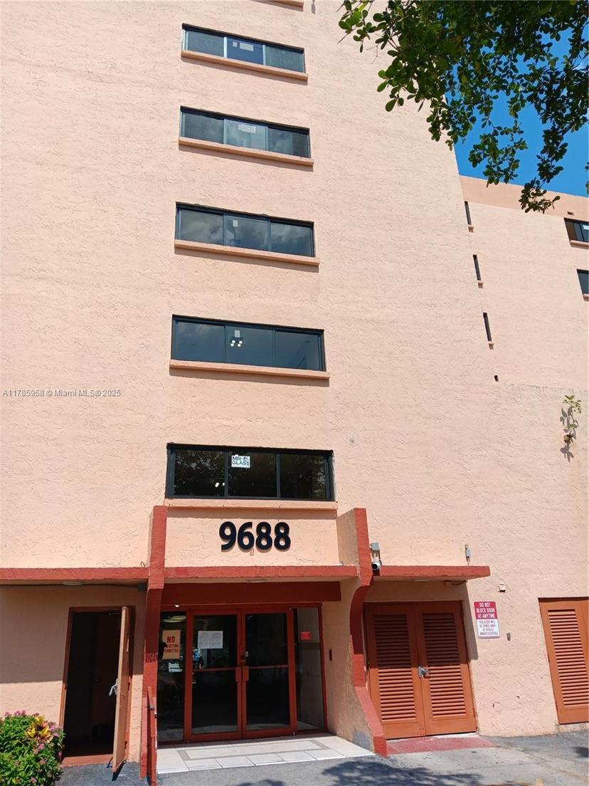 Picture of 9688 Fontainebleau Blvd # 401, Miami FL 33172